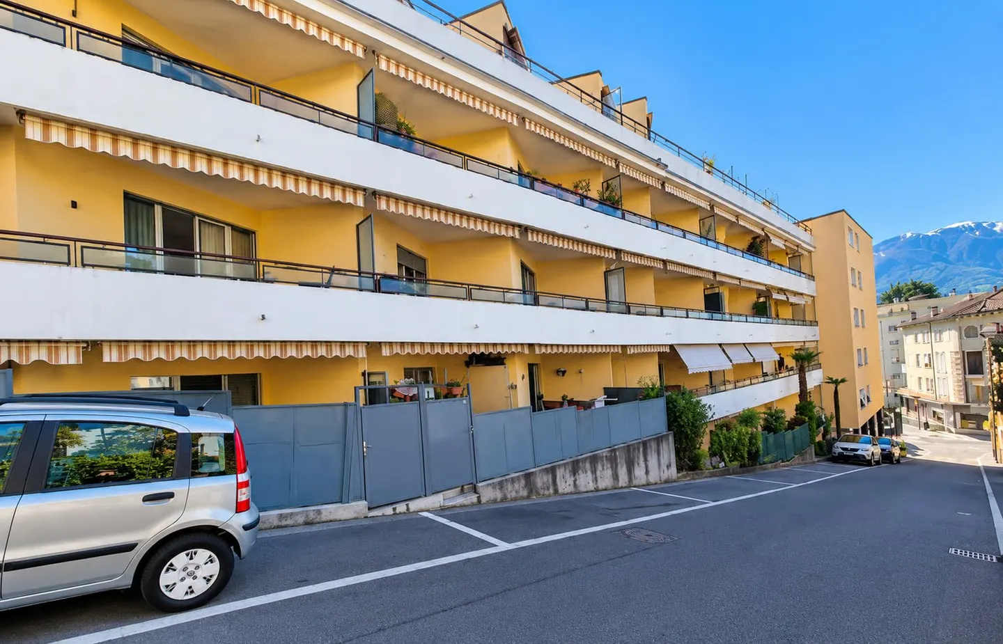 3-room apartment in Muralto - 1 residence - to be renovated - Photo 1 of 3