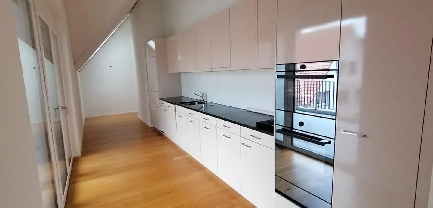 Modern, spacious 4.5-room apartment - Photo 3 of 12
