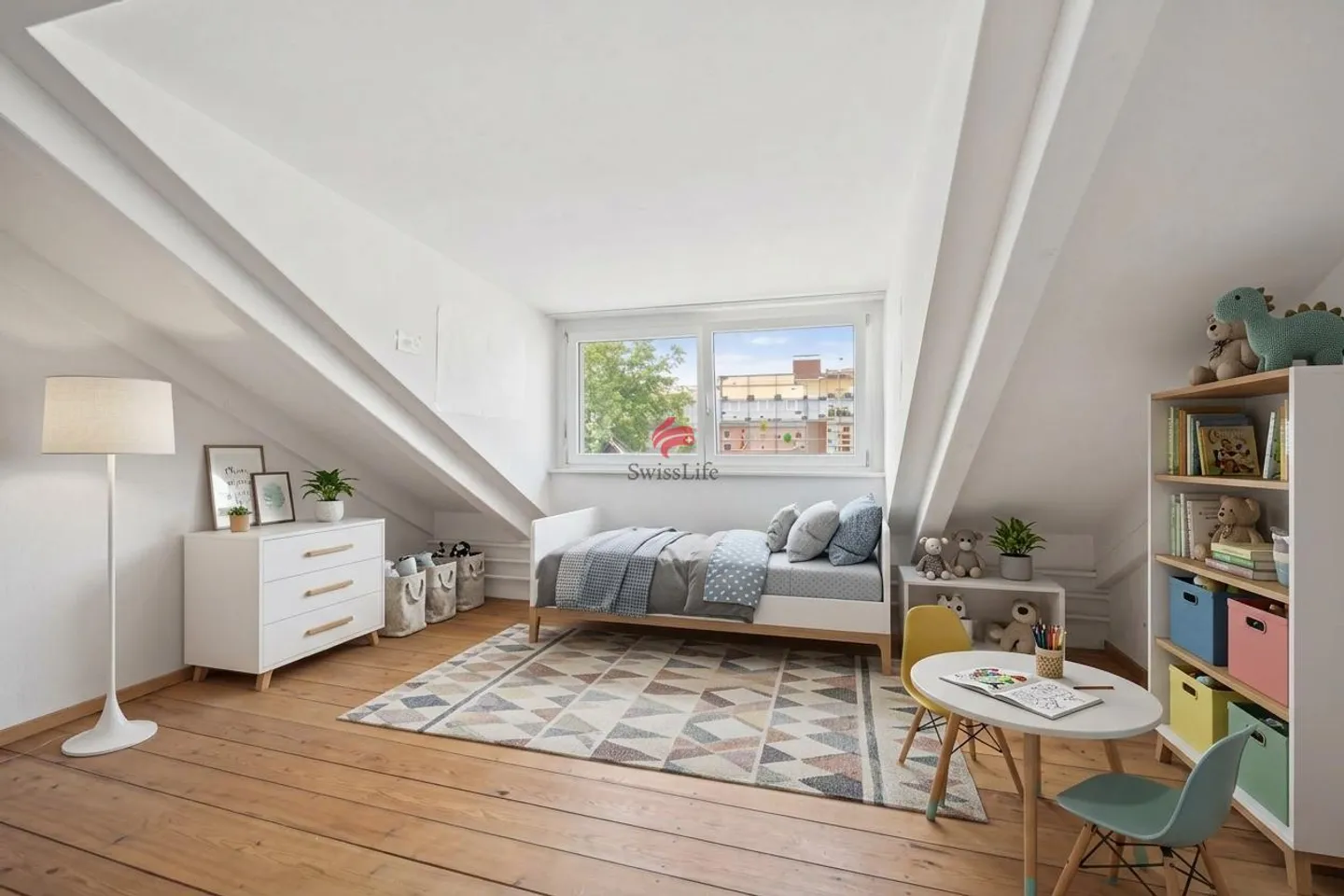 The house for everyone who prefers living to renovating.... - Photo 10 of 11
