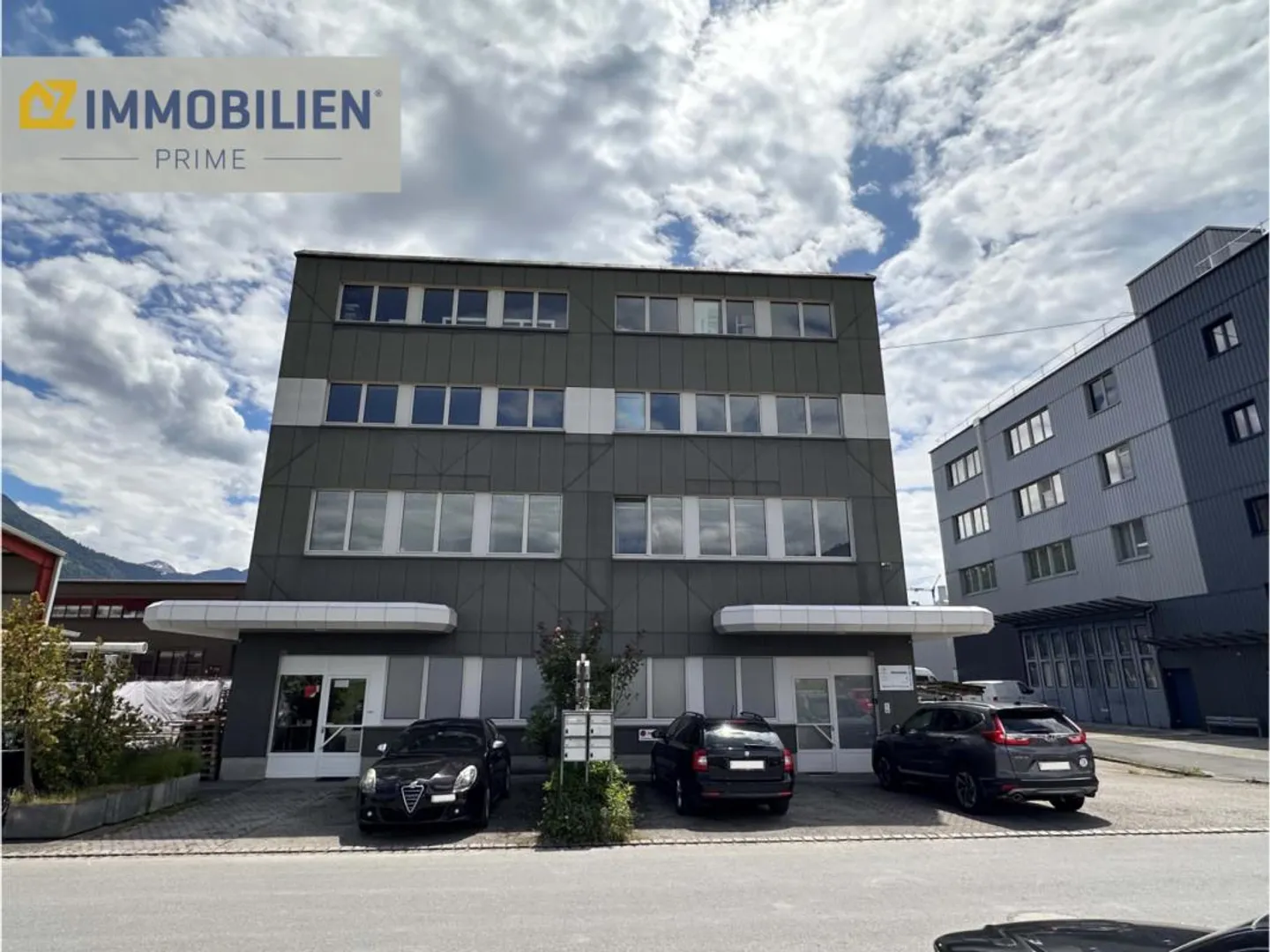 Locaux commerciaux - utilisation flexible et bien situés - Photo 1 sur 13