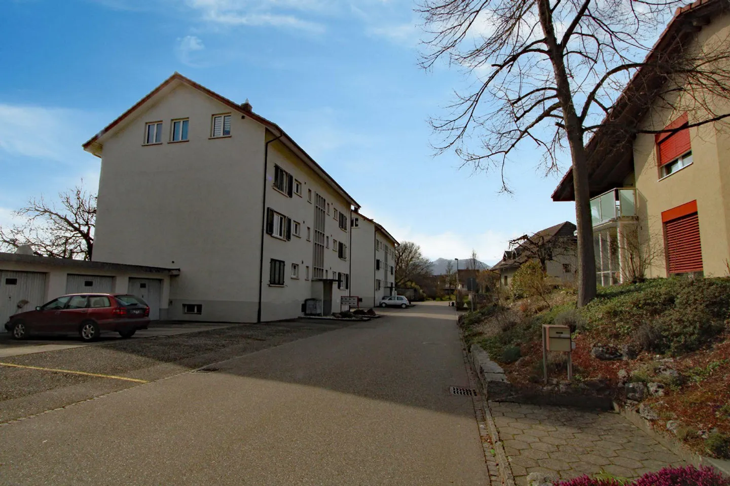 Charmante appartement de 3 pièces dans les combles - Photo 1 sur 9