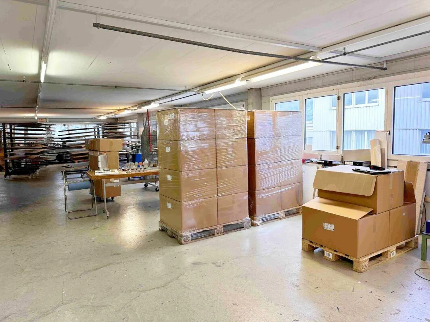 Locaux commerciaux - utilisation flexible et bien situés - Photo 5 sur 13