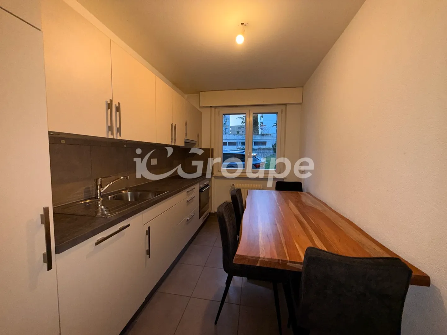 Charming 3.5-Room Apartment - Photo 2 of 6