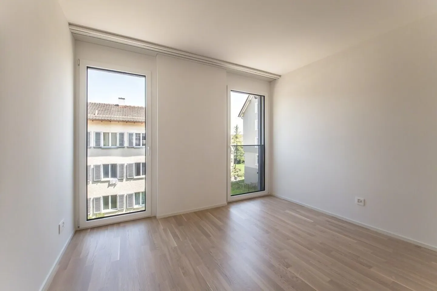Modern Apartment in Quiet Area - Photo 5 of 10