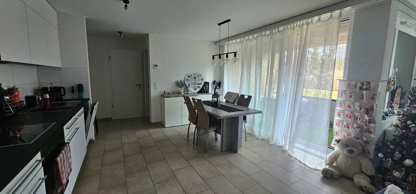 Nice 3.5-room apartment on the 2nd floor - Photo 2 of 8