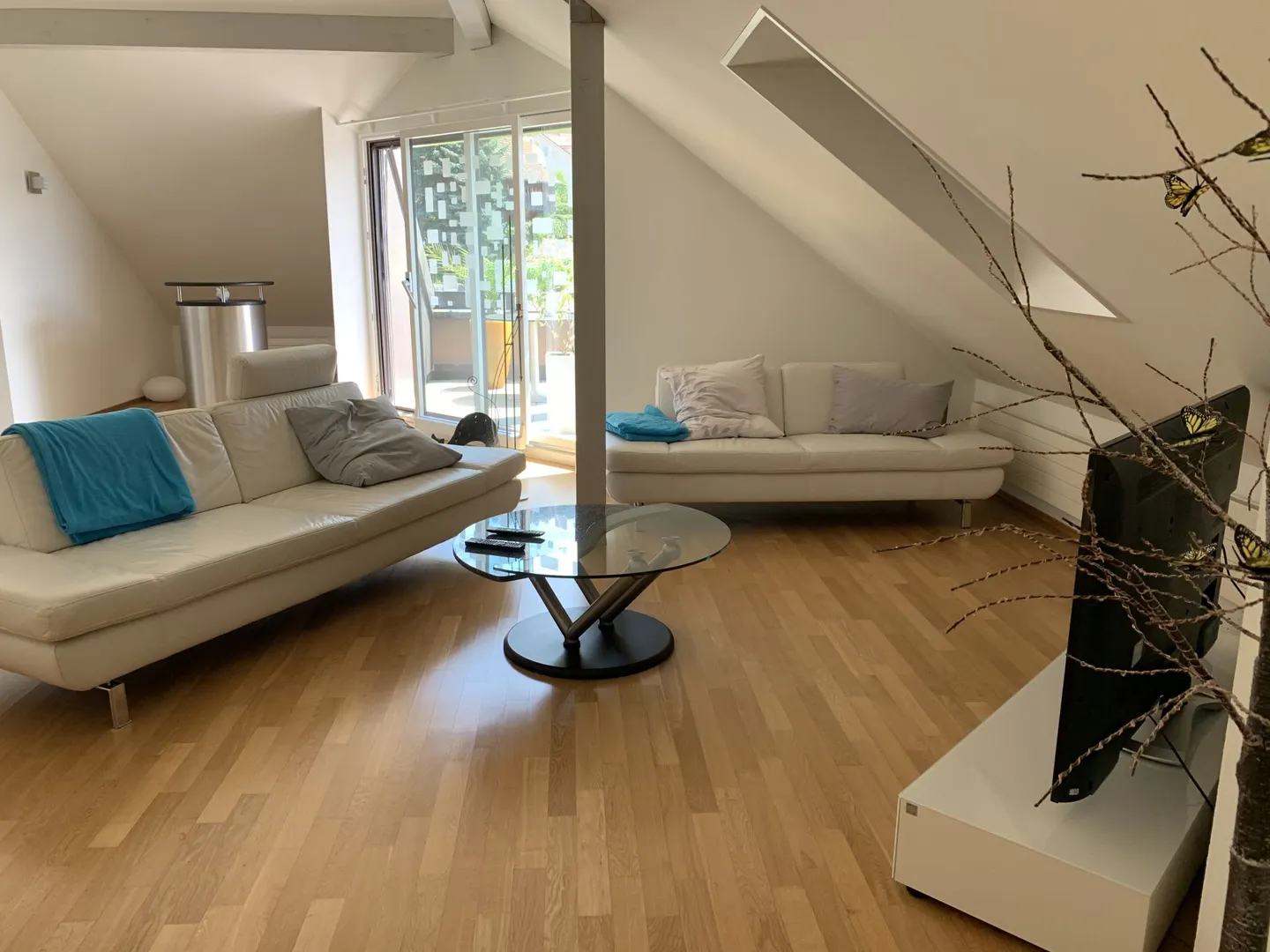 Charming apartment in a central location in Root - Photo 3 of 8