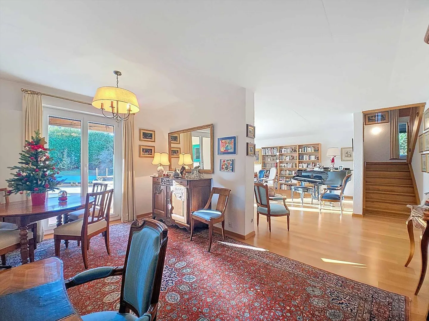 Villa 9.5 rooms - Photo 3 of 13