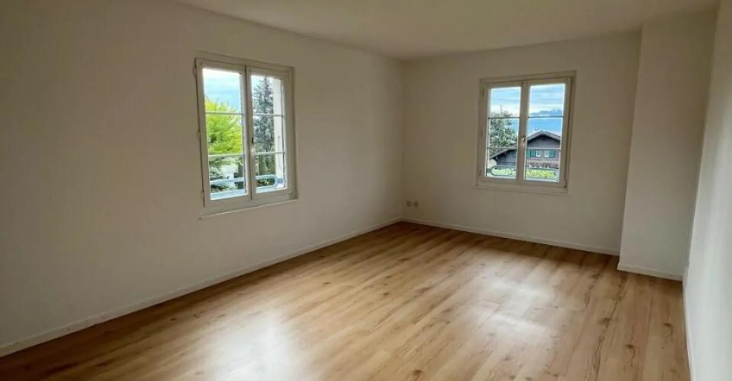 Semi-Detached Villa - Photo 10 of 13