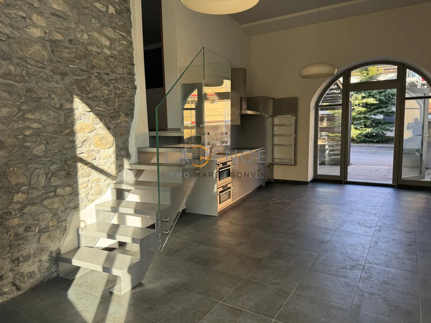 Charmant appartement 2.5 pièces - Photo 3 sur 14
