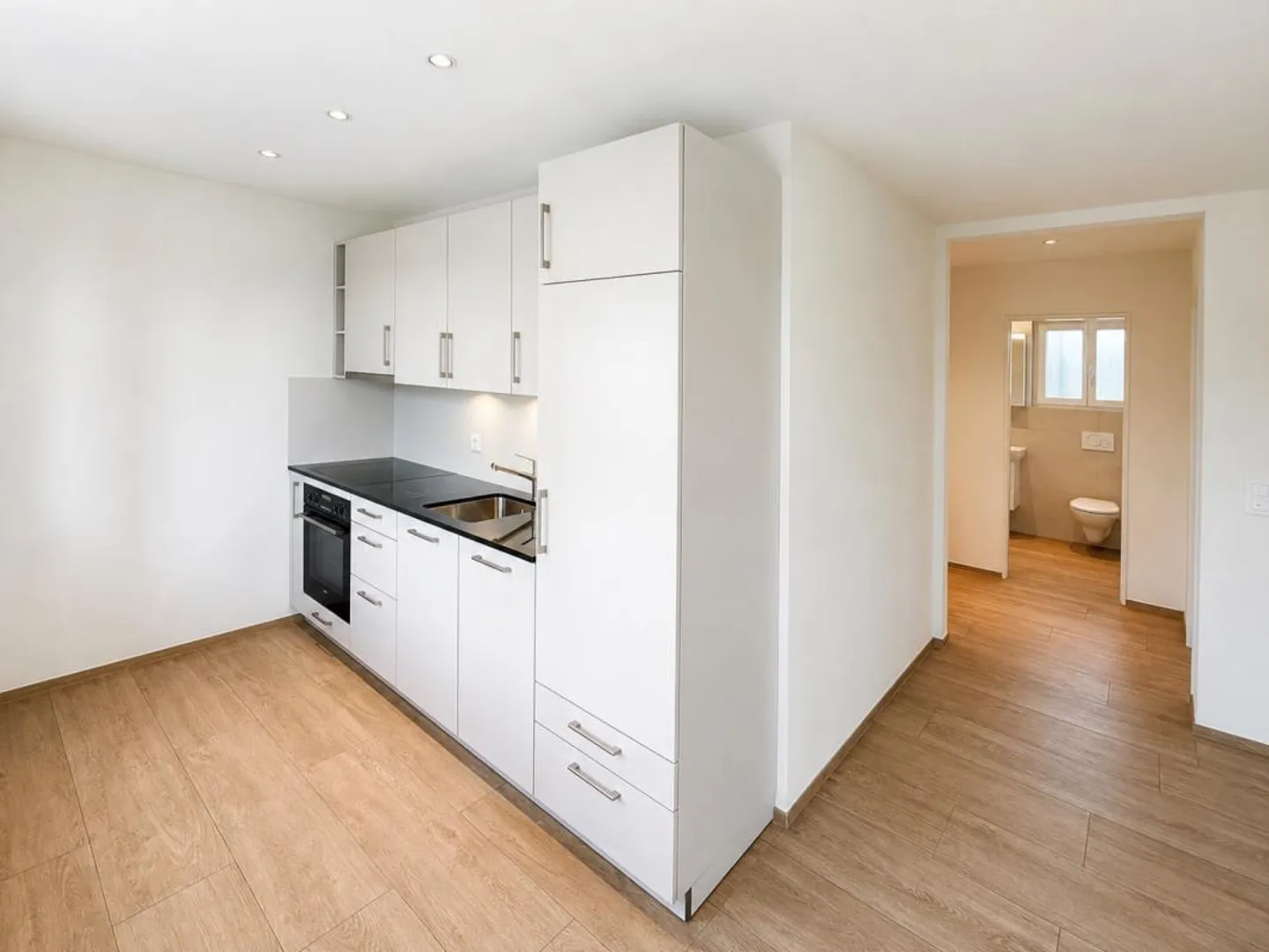 Casa moderna con un'atmosfera di vita elegante - Foto 1 di 9