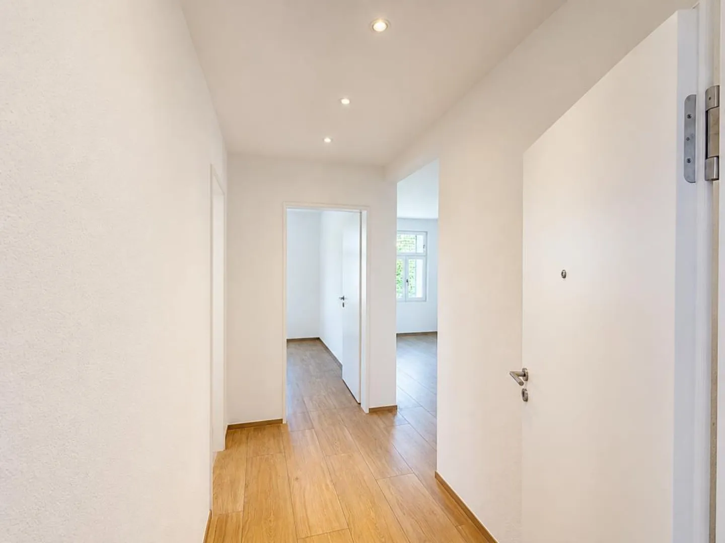 Casa moderna con un'atmosfera di vita elegante - Foto 2 di 9