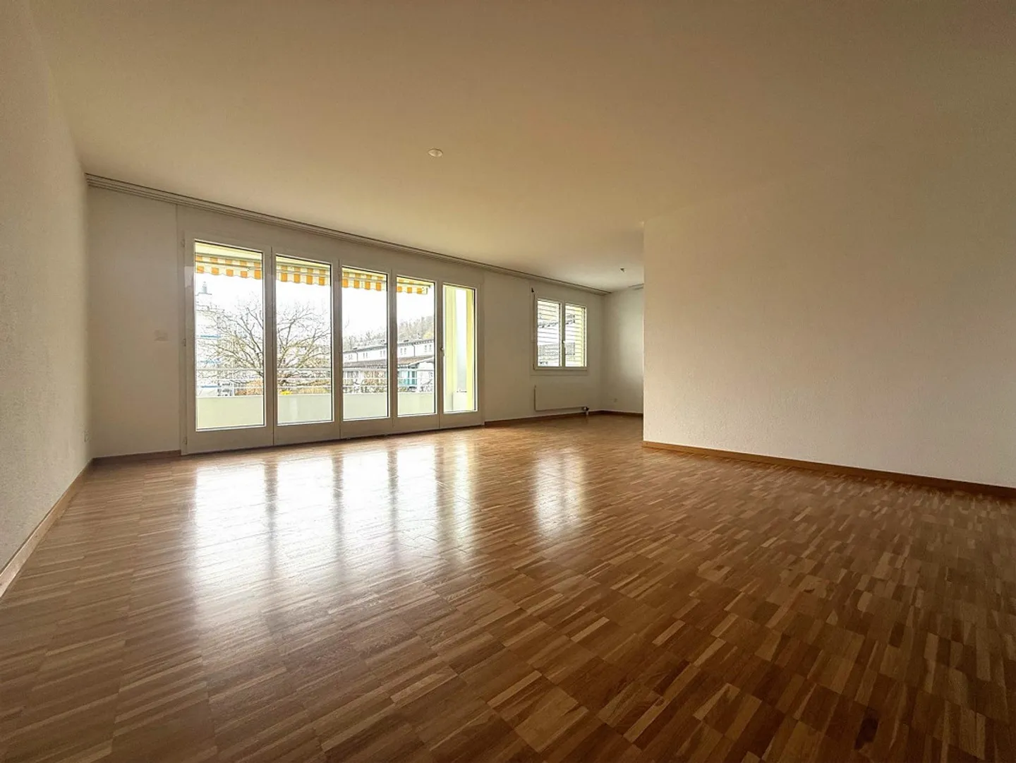 Centrally located 4.5-room apartment - Photo 1 of 10