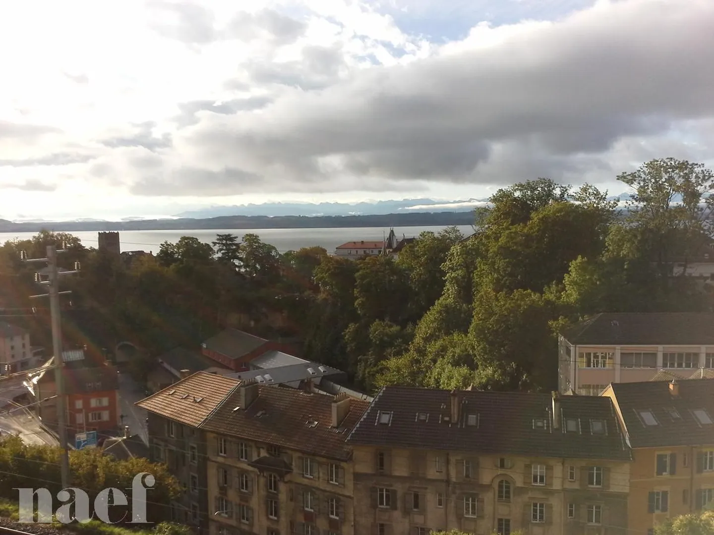 Au cœur de la Rue des Parcs, appartement 3 pièces - Photo 2 sur 5