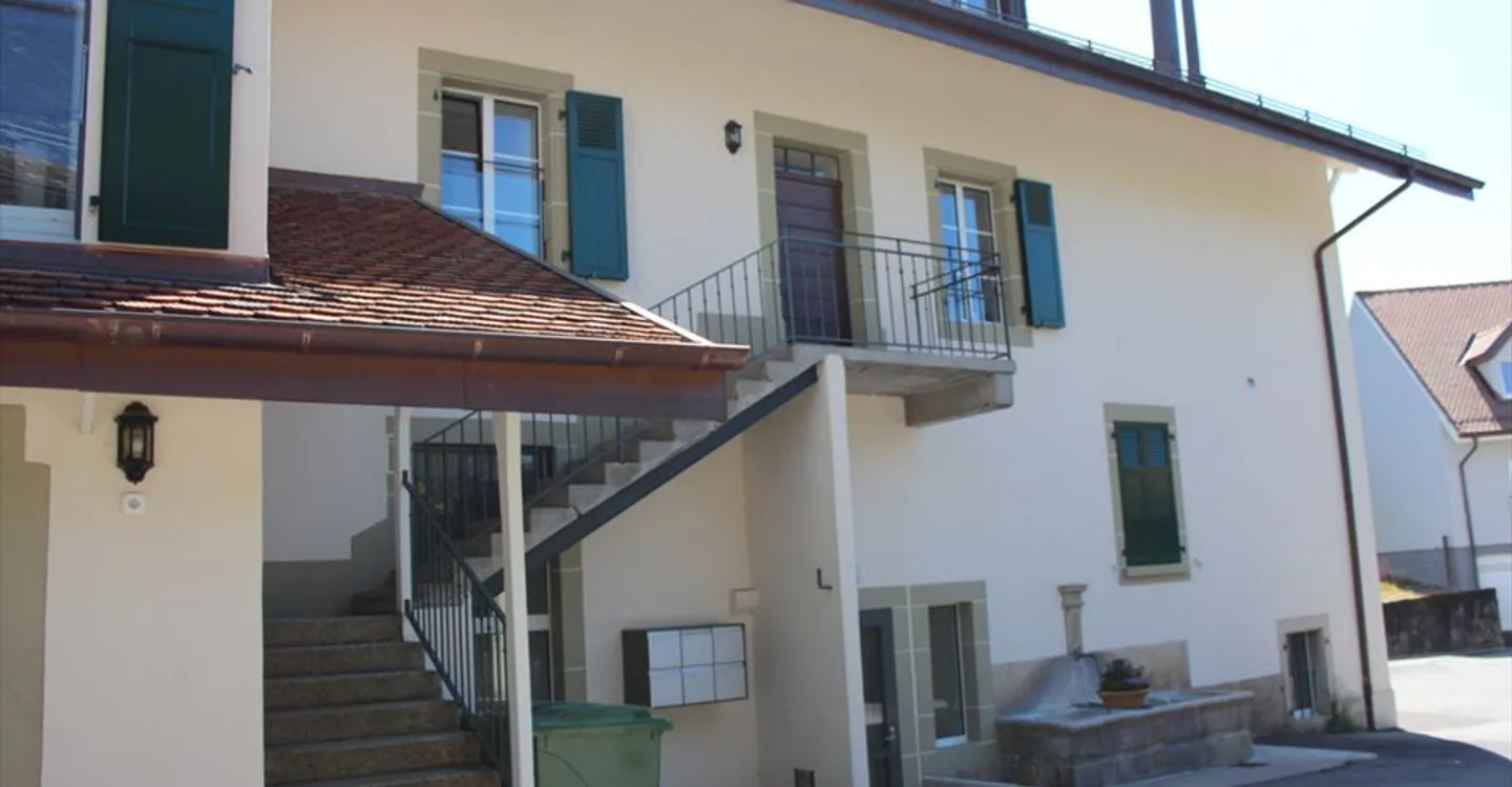 Edificio ad uso misto in affitto - Foto 1 di 4