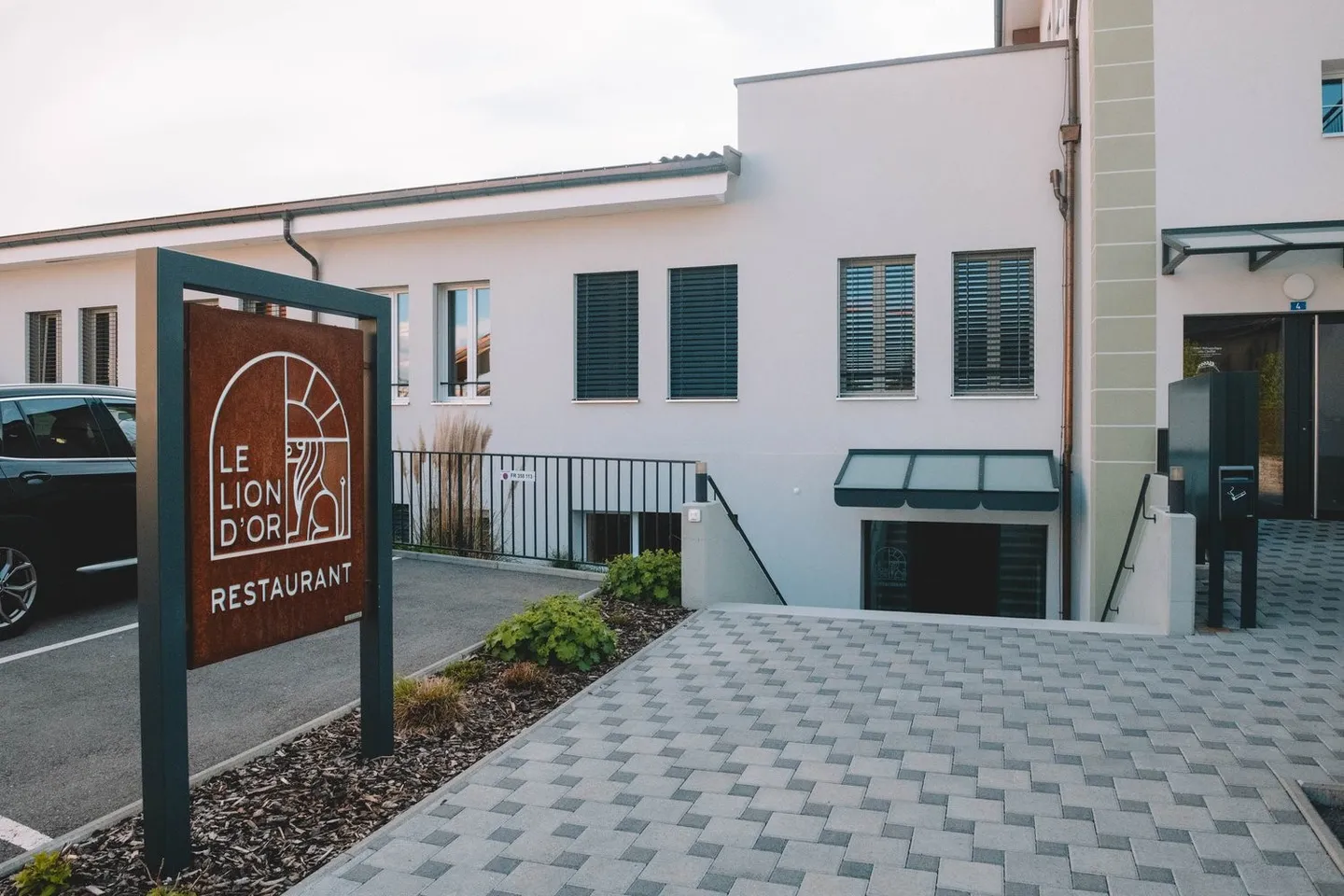 Restaurant in the center of Farvagny - Photo 5 of 6