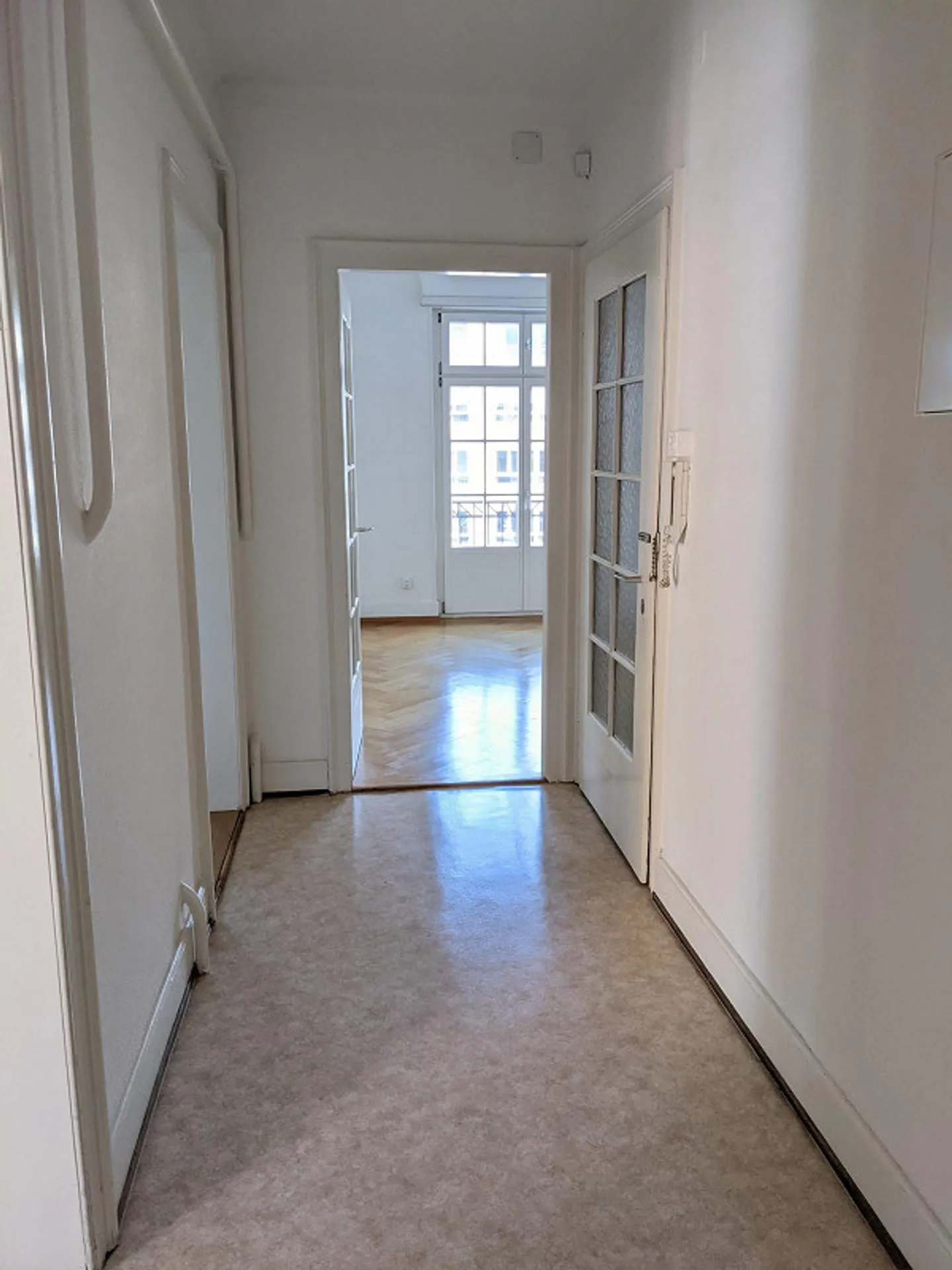 Charming 3-room old building apartment in the Gundeldingen district near SBB - Photo 7 of 14