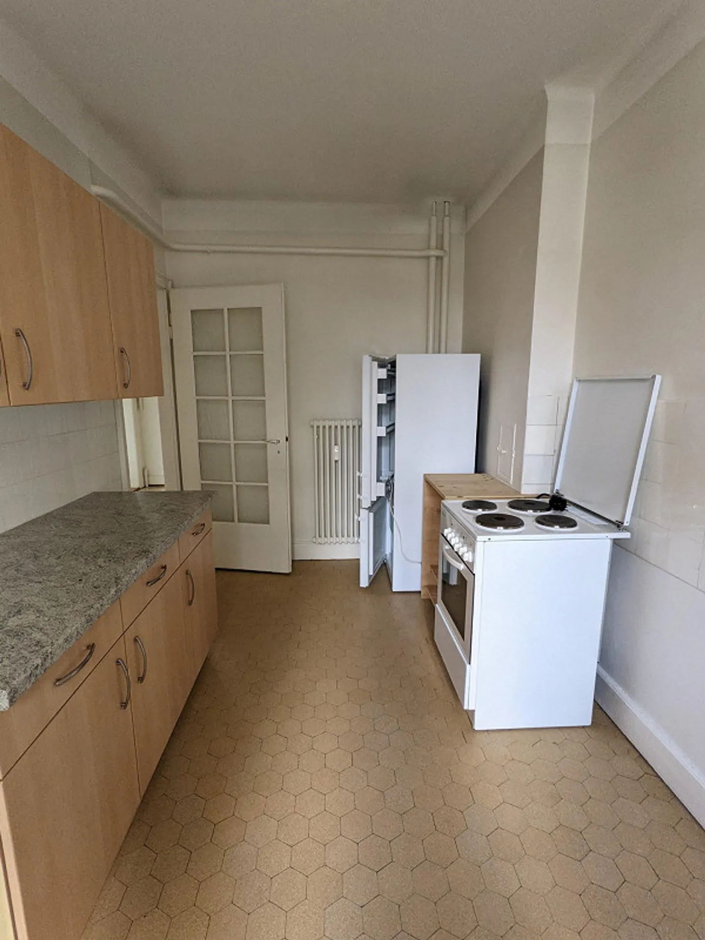 Charming 3-room old building apartment in the Gundeldingen district near SBB - Photo 5 of 14