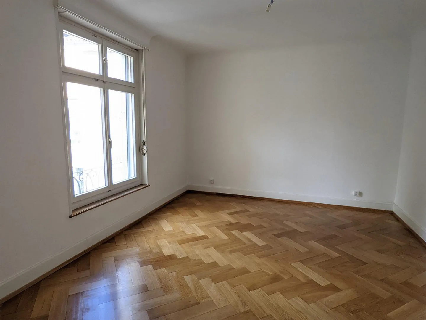 Charming 3-room old building apartment in the Gundeldingen district near SBB - Photo 9 of 14