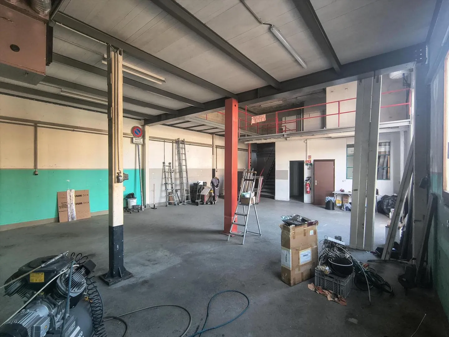 Atelier 1 pièce - Photo 3 sur 10