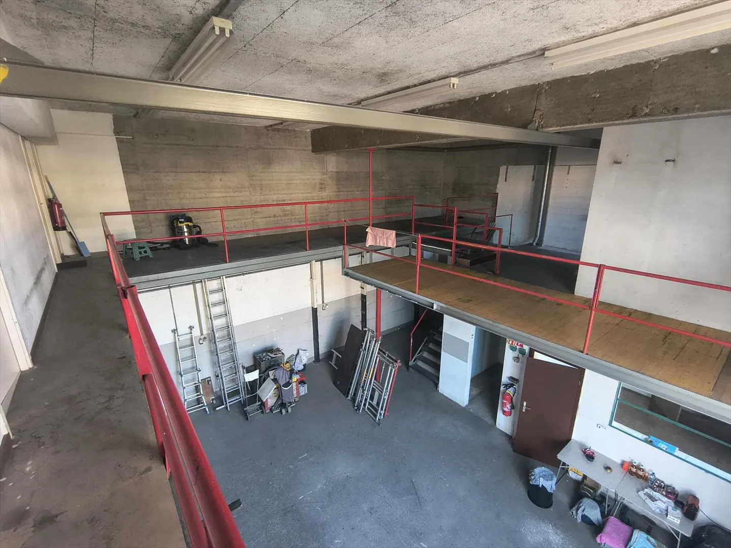 Atelier 1 pièce - Photo 9 sur 10