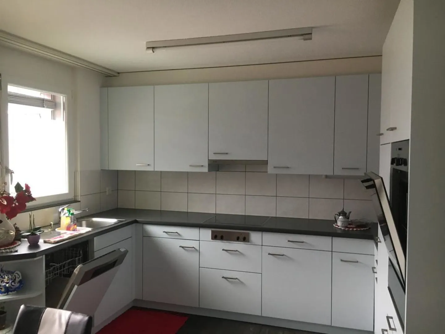 Appartement de jardin 3.5 pièces dans un emplacement central - Photo 2 sur 4