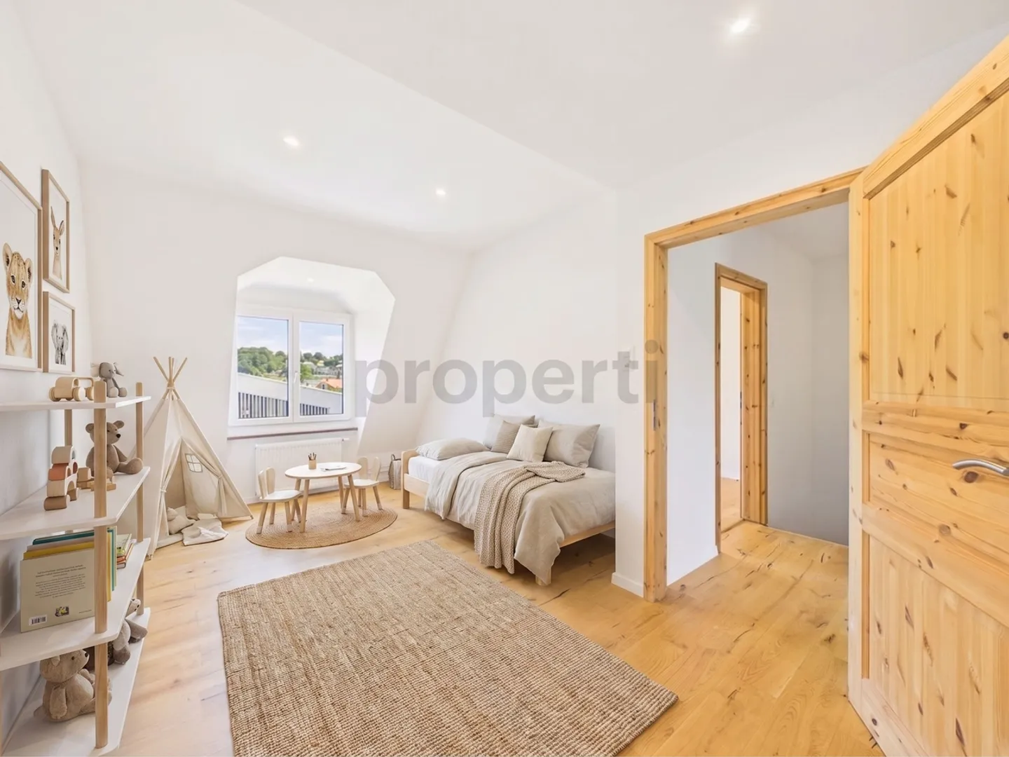 Charming terraced house in a quiet location with garden and private parking - Photo 10 of 13