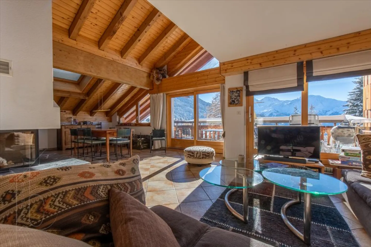 Wunderschöne Duplex-Wohnung mit idealer Lage - Foto 3 von 13