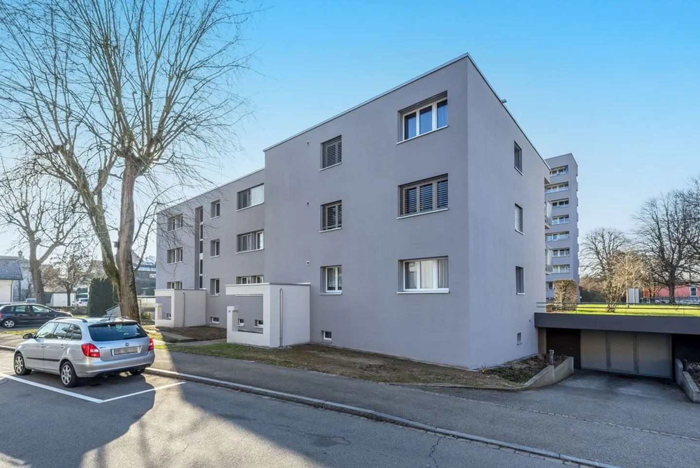 Parking space near Lenzburg train station - Photo 1 of 1
