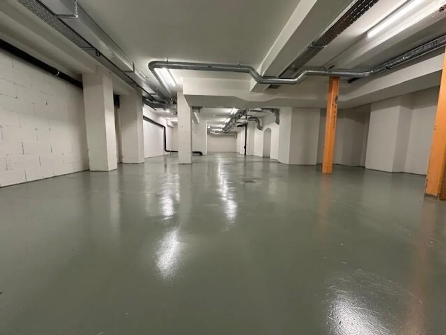106 m2 Lagerraum im 2. Untergeschoss - Foto 3 von 3