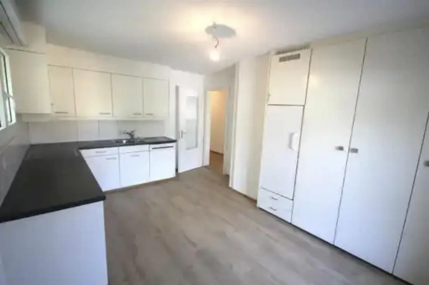 Gepflegte Altbauwohnung mit Garten sucht Sie - Foto 2 von 7