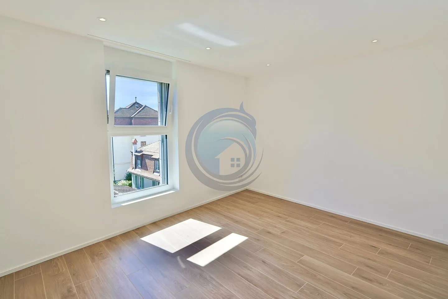 Appartement Moderne avec Grand Balcon - Photo 5 sur 12