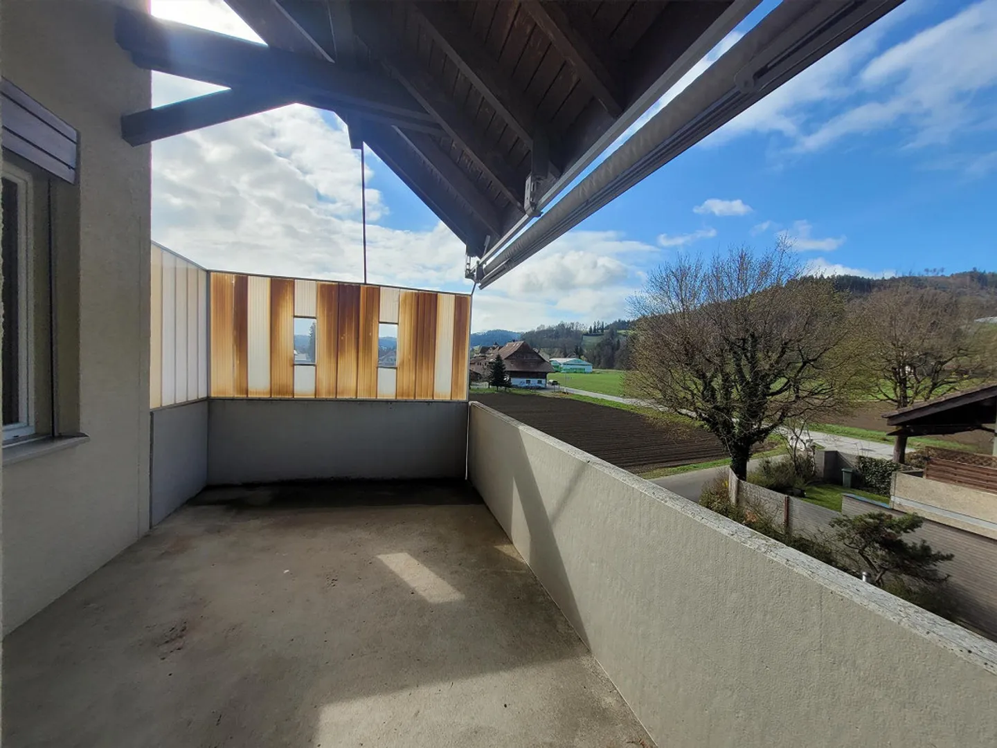 4.5 Room Apartment in a Beautiful Neighborhood - Photo 9 of 9