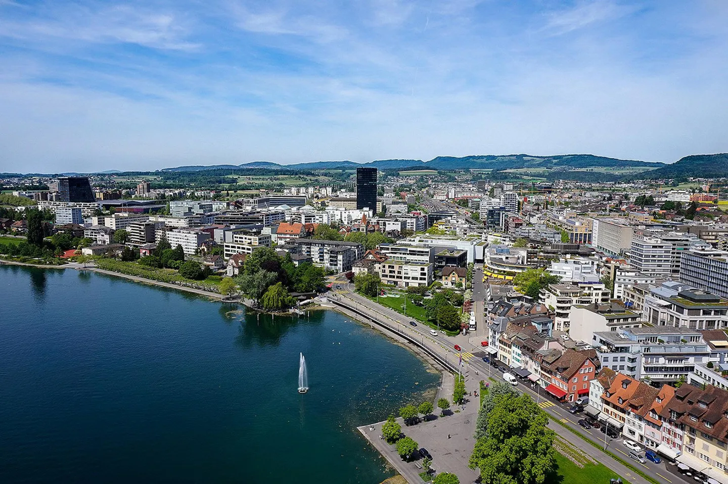Il tuo negozio per meno di CHF 900k nel cuore di Zug! - Foto 1 di 1
