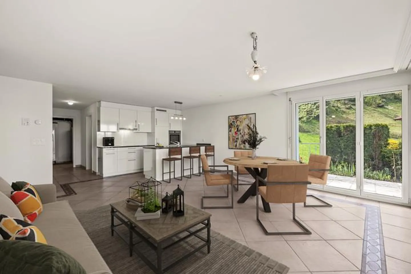 EIN RÜCKZUGSORT MIT WEITBLICK AUF DEN VIERWALDSTÄTTERSEE - Foto 2 von 8