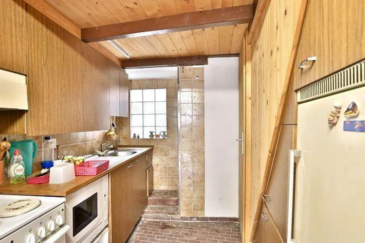 Maison de 4 pièces avec petit jardin dans un emplacement très calme et ensoleillé avec une belle vue - Photo 7 sur 34