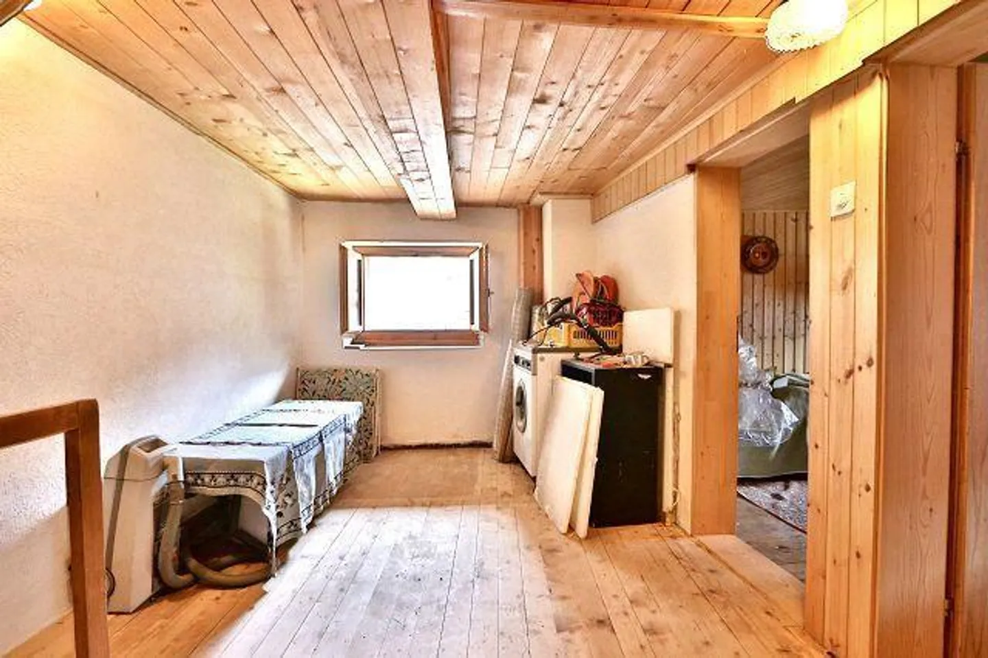 Maison de 4 pièces avec petit jardin dans un emplacement très calme et ensoleillé avec une belle vue - Photo 10 sur 34
