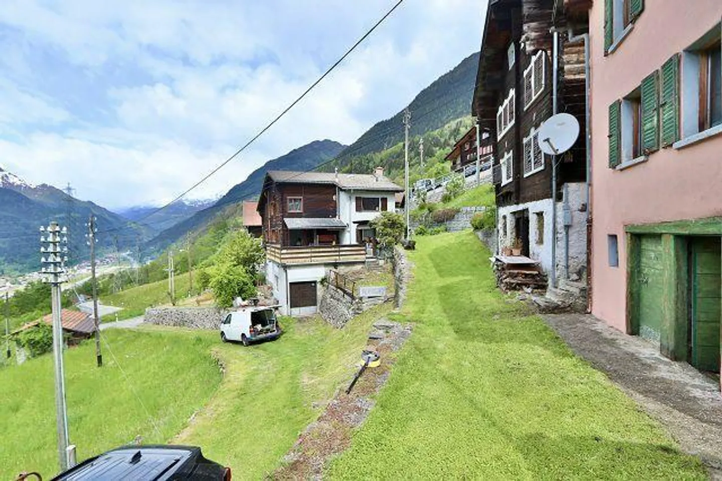 Maison de 4 pièces avec petit jardin dans un emplacement très calme et ensoleillé avec une belle vue - Photo 24 sur 34
