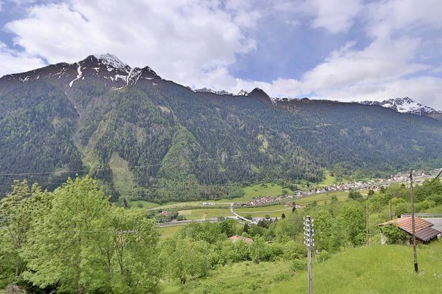 Maison de 4 pièces avec petit jardin dans un emplacement très calme et ensoleillé avec une belle vue - Photo 27 sur 34