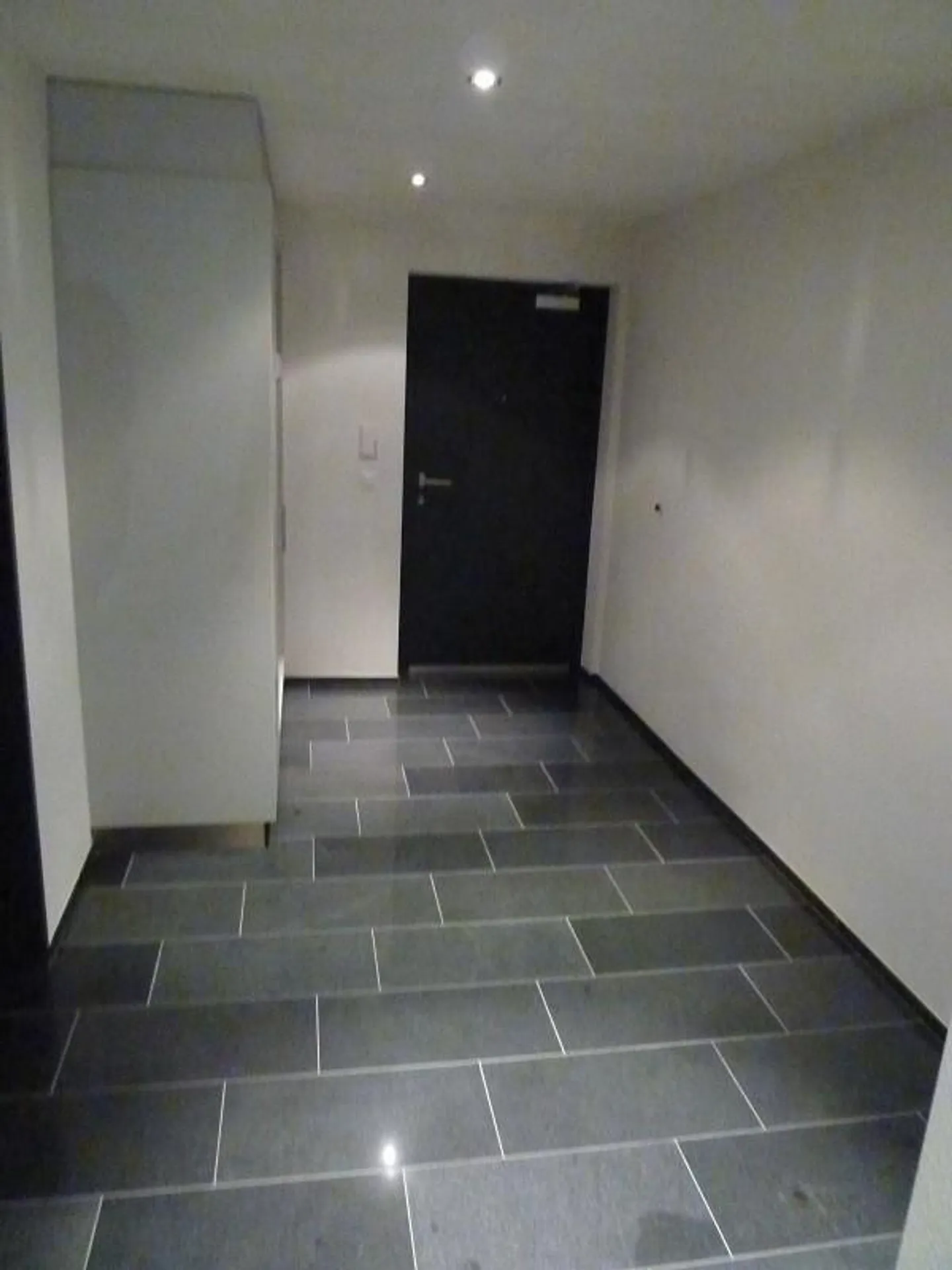 Elegante appartamento di 4.0 stanze in una posizione ottimale - Foto 2 di 13