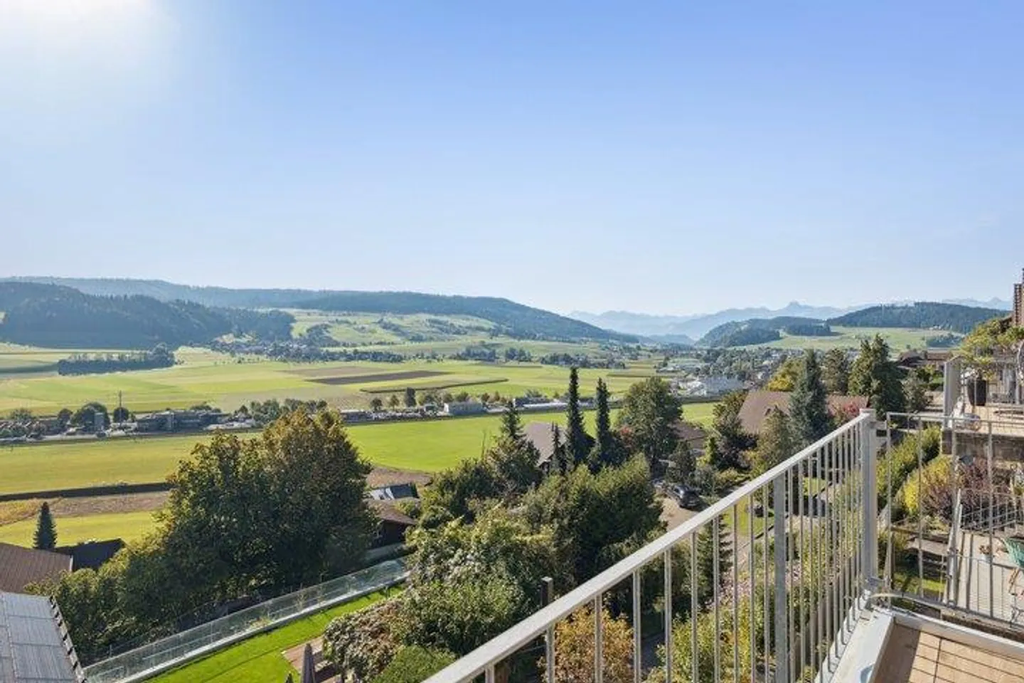 SPACIOUS AND MODERN MAISONETTE ON THE SOUTH SLOPE - Photo 7 of 7