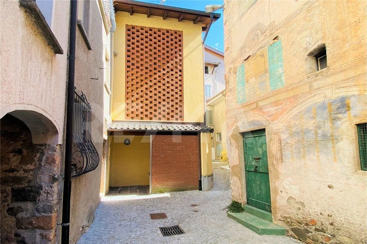 Spaziosa casa con cantina vini a due passi dal lago - Foto 12 di 13