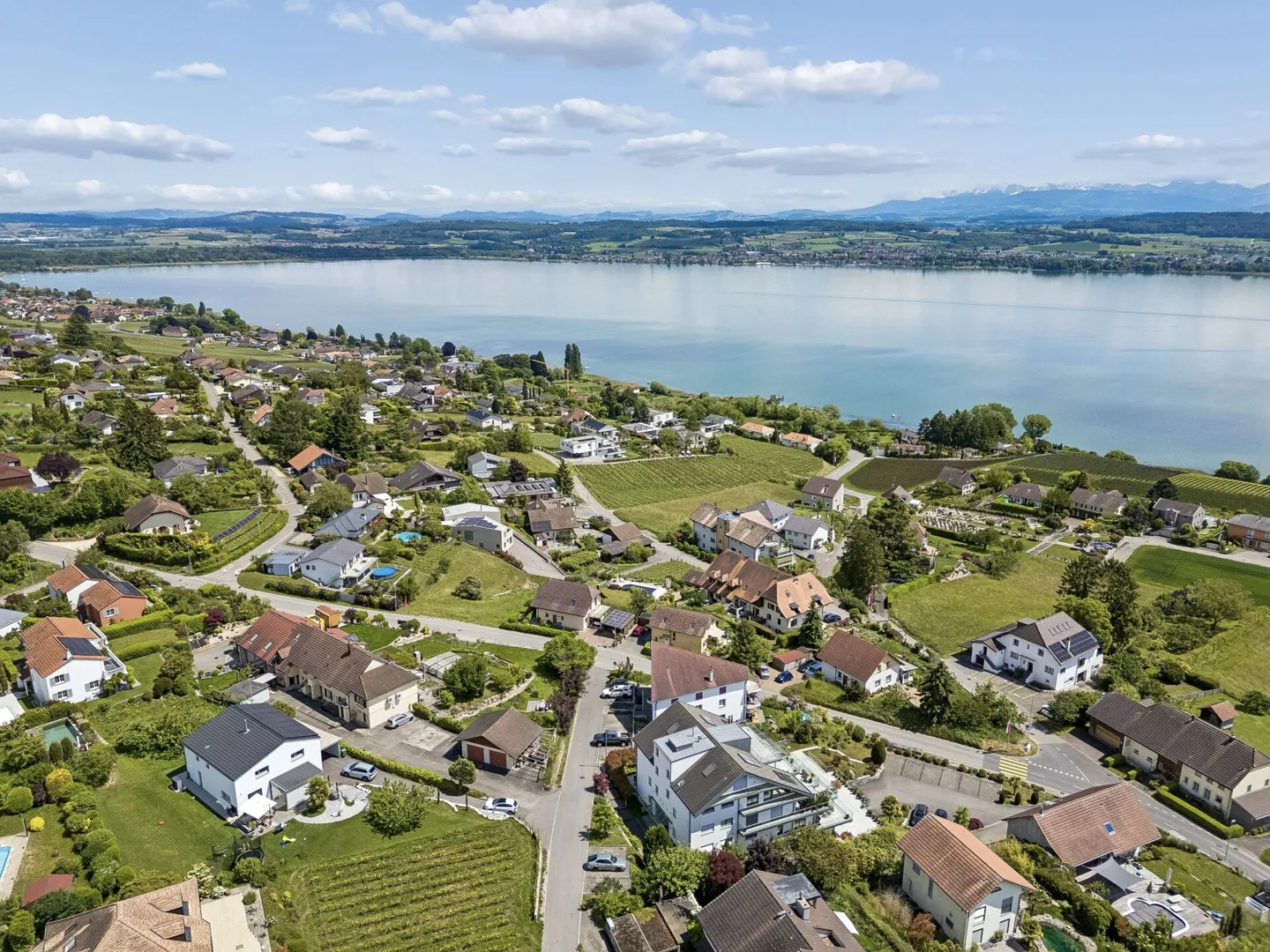 Appartamento moderno con splendida vista sul lago e sulle Alpi - Foto 13 di 13