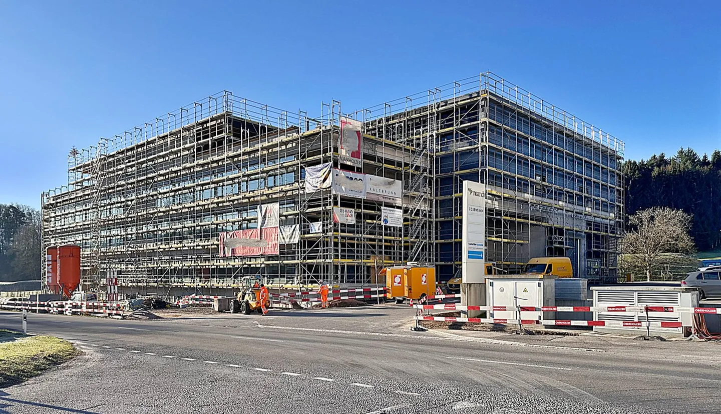 Immeuble neuf exclusif avec options uniques pour votre entreprise dans une zone commerciale florissante - Photo 5 sur 14