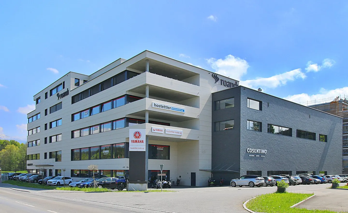 Immeuble neuf exclusif avec options uniques pour votre entreprise dans une zone commerciale florissante - Photo 7 sur 14