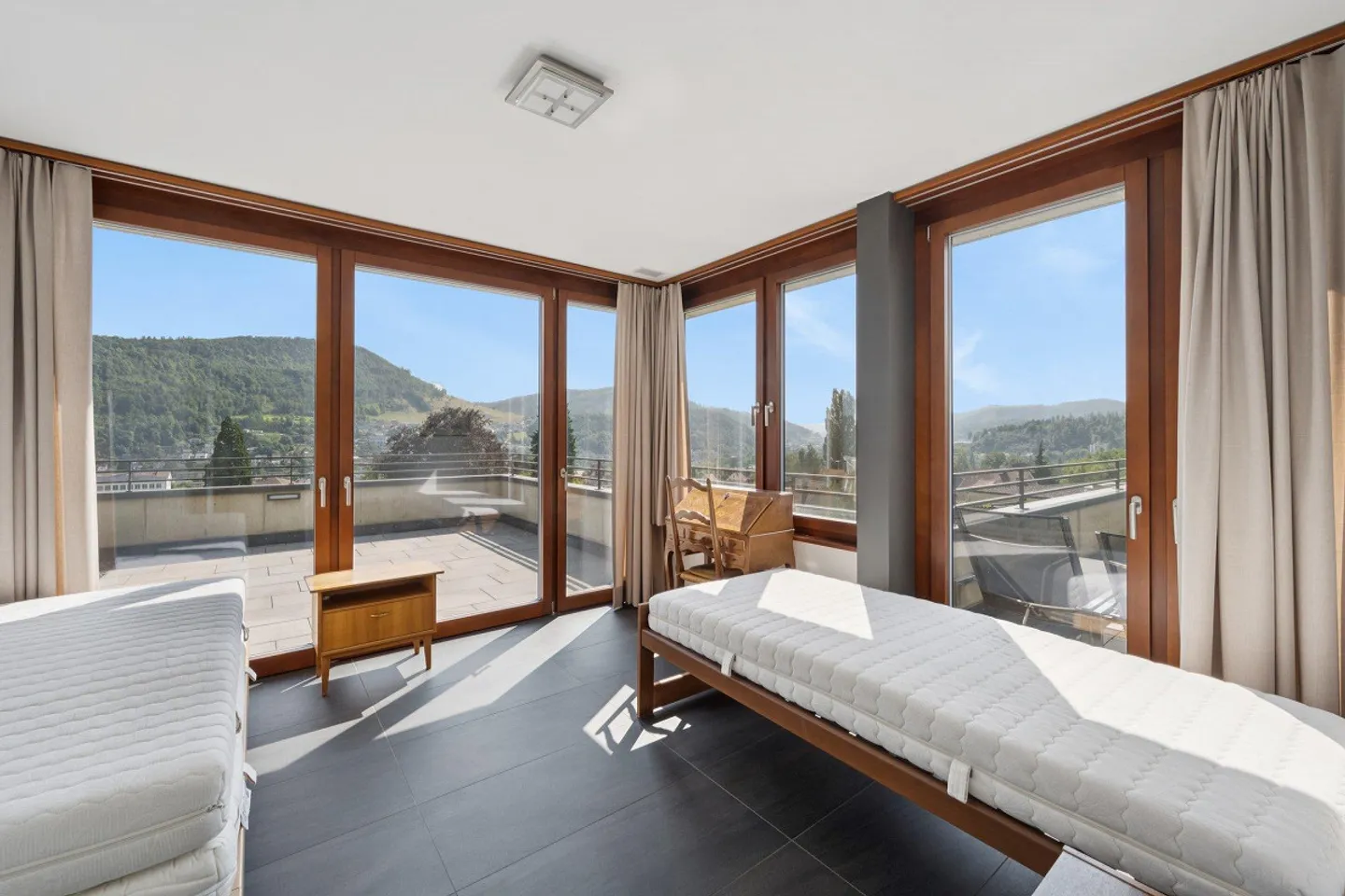 Above the Rooftops: Penthouse with a View - Photo 9 of 17