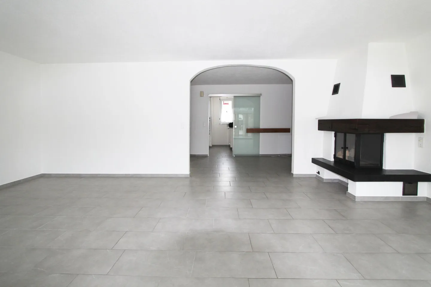 VIVERE CON QUALITÀ DELLA VITA - ampia casa familiare con piscina, giardino d'inverno e tanto spazio - Foto 1 di 11