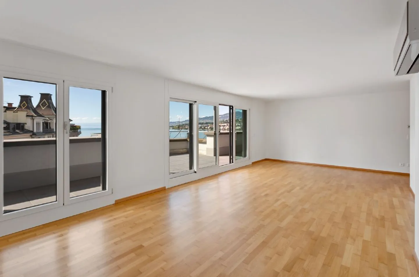 Stunning Penthouse mit Seeblick - Foto 2 von 4