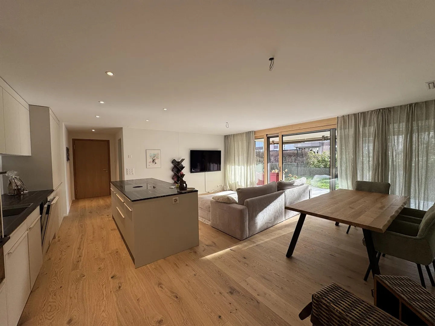 Moderne Garten-Maisonette in Chur - Foto 2 von 8