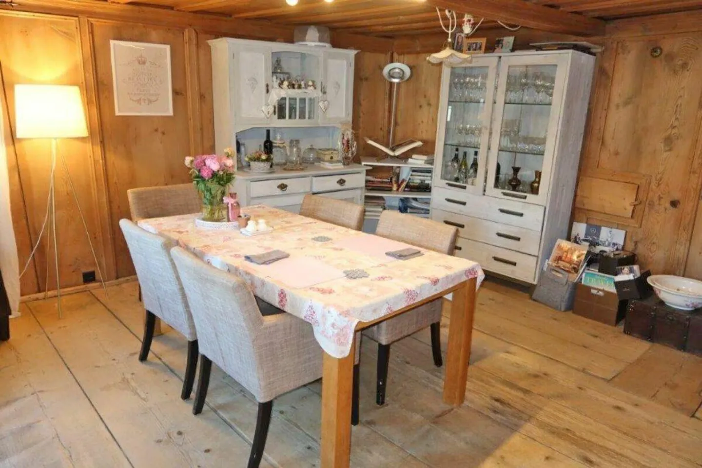 Casa unifamiliare con bel giardino a Castrisch - Foto 2 di 9