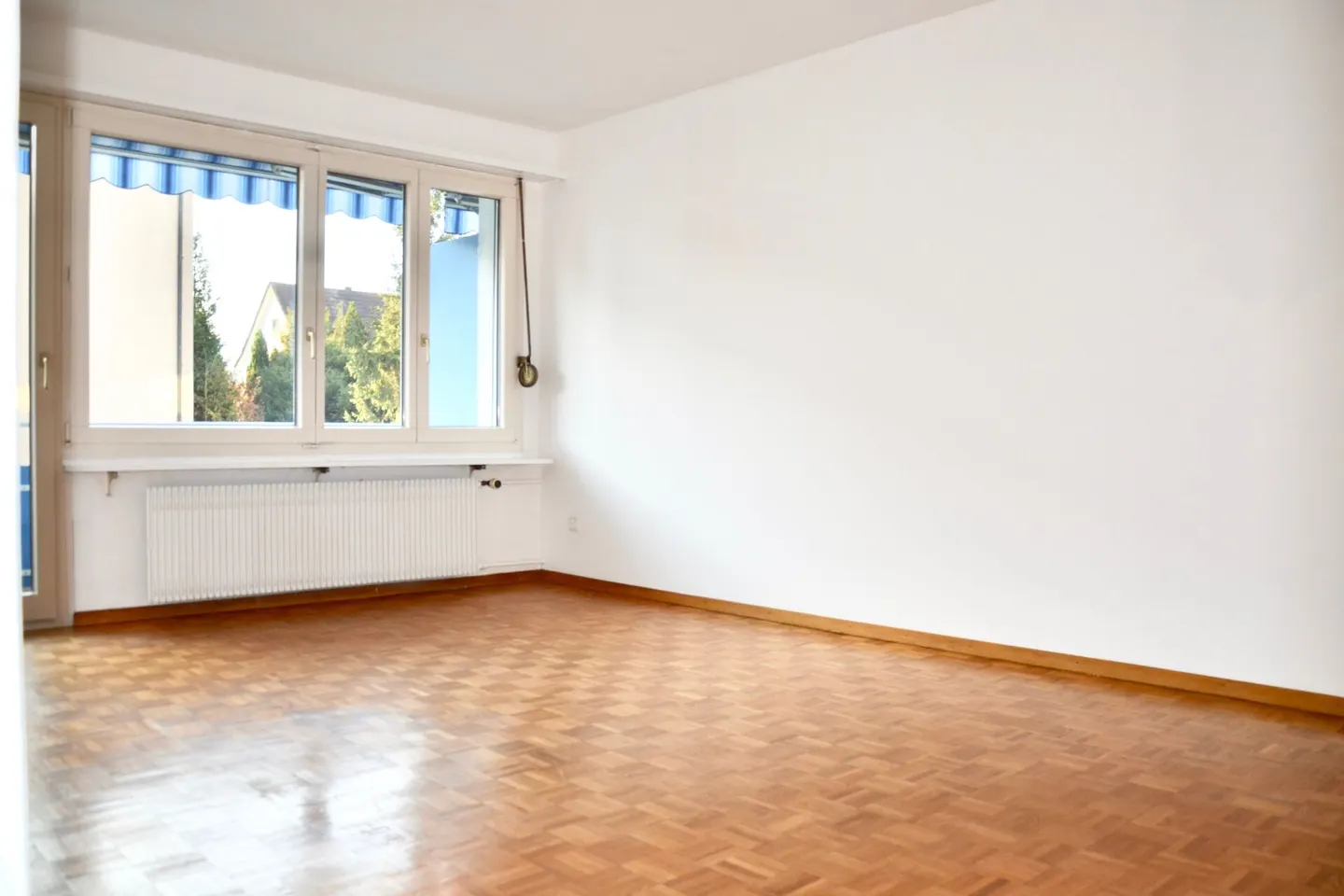 3.5 Room Apartment - Photo 3 of 15